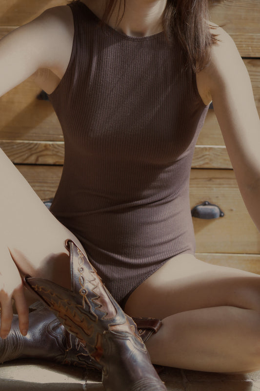 Gold chocolat, body à col rond en Tencel